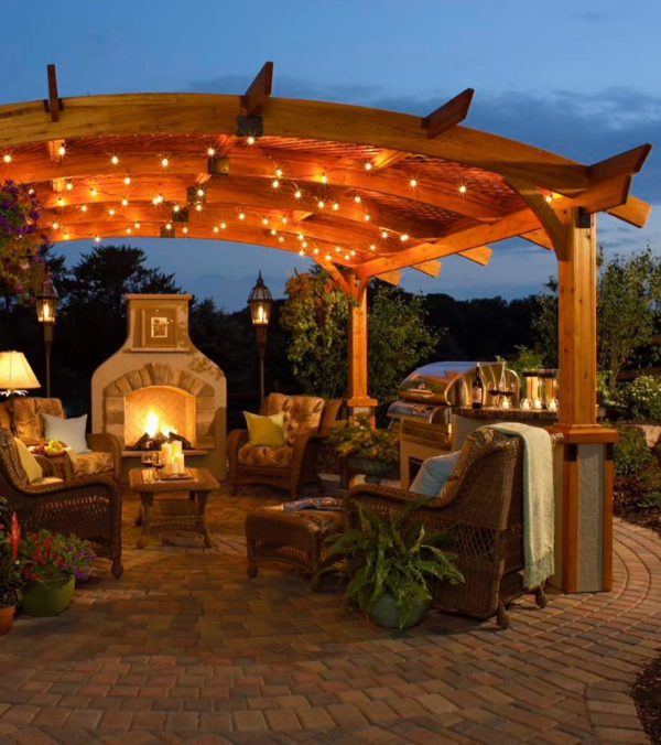 Modern backyards with outdoor fire place, Rattan furniture and Pergola ...