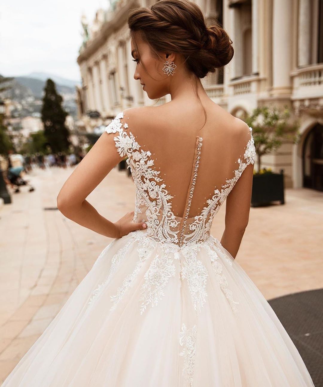 Beautiful Elegant White Wedding Dresses Gazzed 