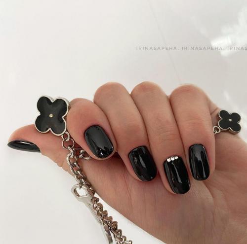 Black and Silver Nail