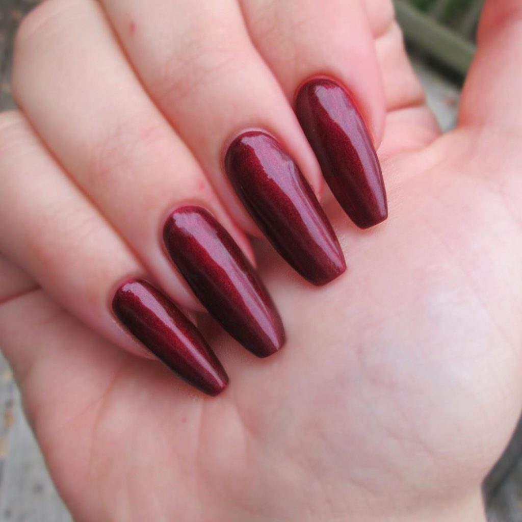 beautiful-red-nail-designs-gazzed